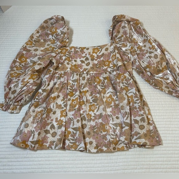 Romantic Molly Green Floral Babydoll Top! Size Medium. - Picture 4 of 7